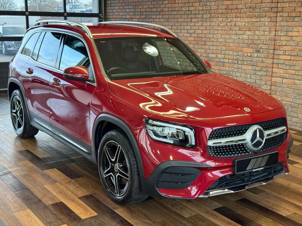 Mercedes-Benz GLB Class 2.0 Glb 200 Amg Line Premium D A Red