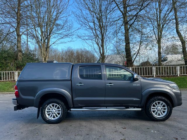 Toyota HILUX 3.0 Invincible 4X4 D-4d Dcb 169 Bhp Grey #5