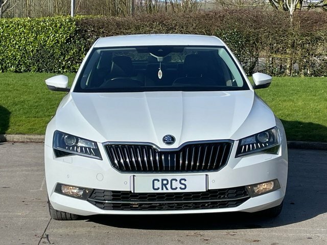 Skoda Superb 2.0 Tdi Se L Executive Hatchback Dsg Eu LB67HYH White #5