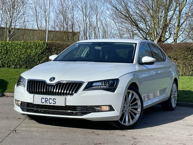 Skoda Superb 2.0 Tdi Se L Executive Hatchback Dsg Eu LB67HYH White #2
