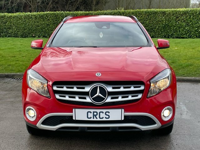 Mercedes-Benz GLA Class 1.6 Gla200 Se Executive Suv Eu Red #5