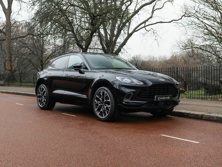 Aston Martin DBX V8 550 Touchtronic Black