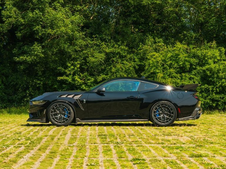 Ford Mustang 5.0 V8 Dark Horse Black #2