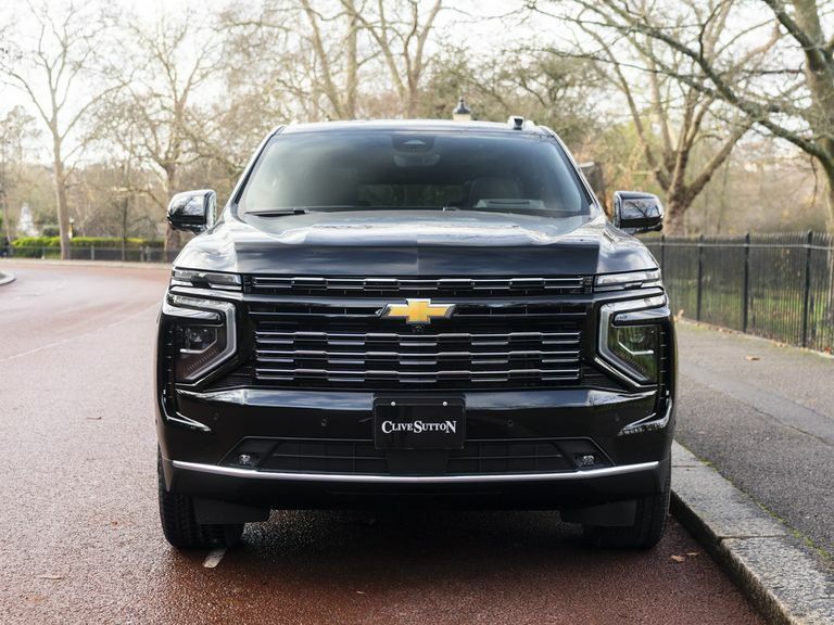 Chevrolet Suburban High Country 4Wd Black #2