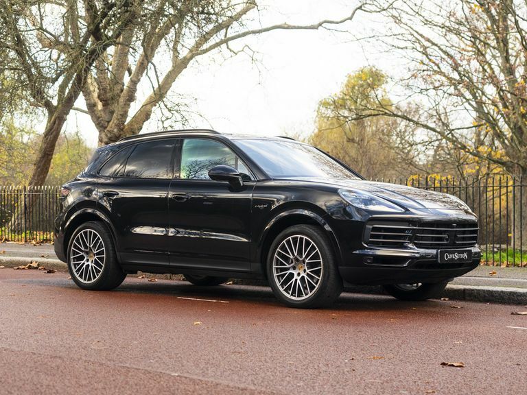 Porsche Cayenne 3.0 V6 E-hybrid 17.9Kwh Platinum Edition Tiptronic Black