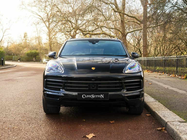 Porsche Cayenne 3.0 V6 E-hybrid 17.9Kwh Platinum Edition Tiptronic Black #2