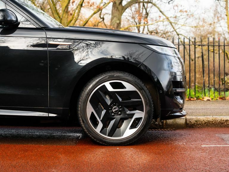 Land Rover Range Rover Sport 3.0 P440e Dynamic Se WU23BWH Black #6