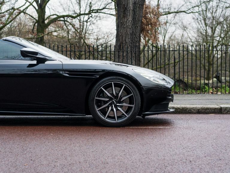 Aston Martin DB11 V8 528 Volante Touchtronic Black #6