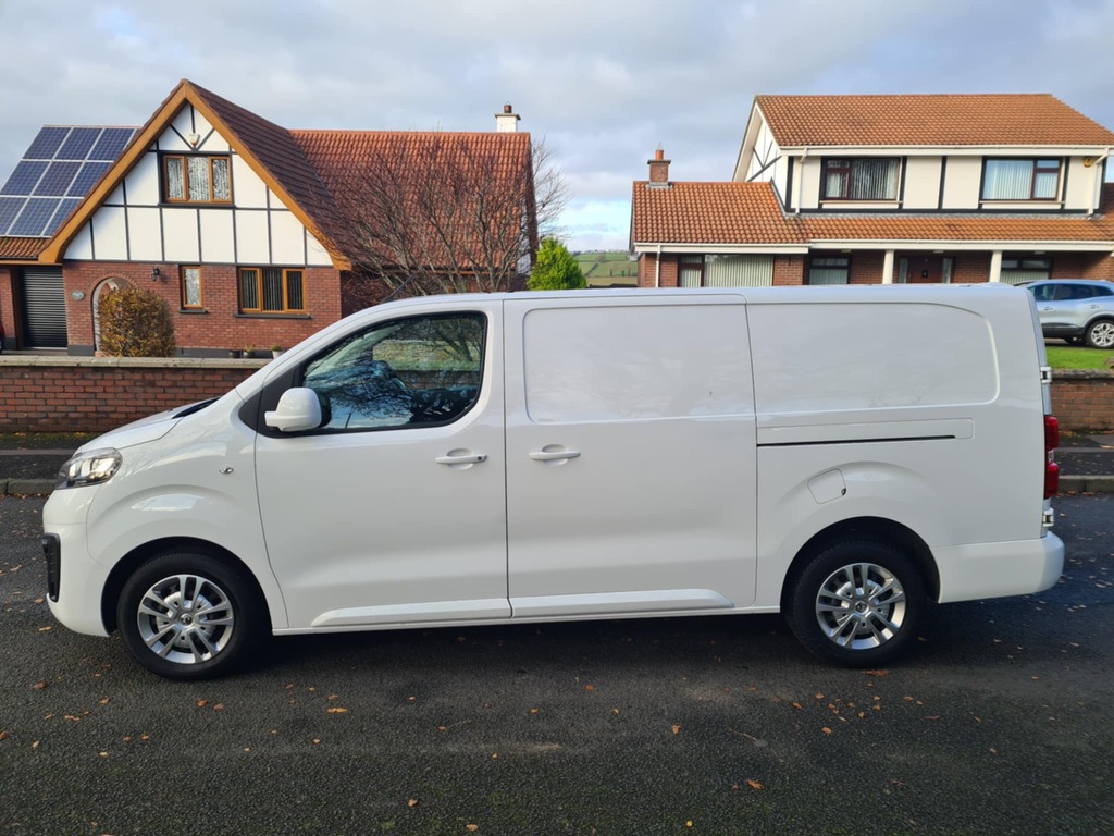 Vauxhall Vivaro 1.5 D Sportive S S......lwb UGZ6580 White #2