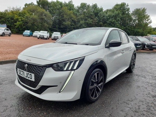 Peugeot 208 1.2 Puretech 100 Gt Premium SC71JCO White #3