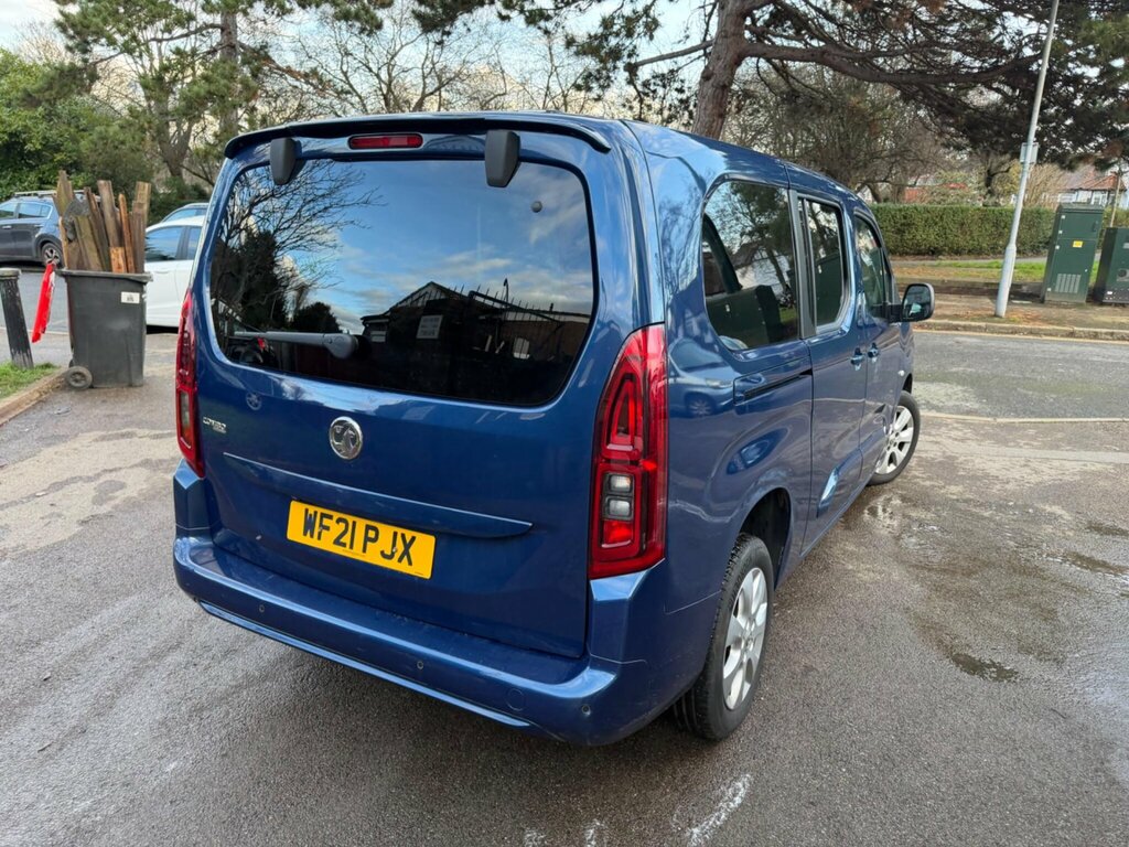 Vauxhall Combo Life 1.5 Turbo D Se XL Mpv Euro 6 Ss 7 Seat WF21PJX Blue #2