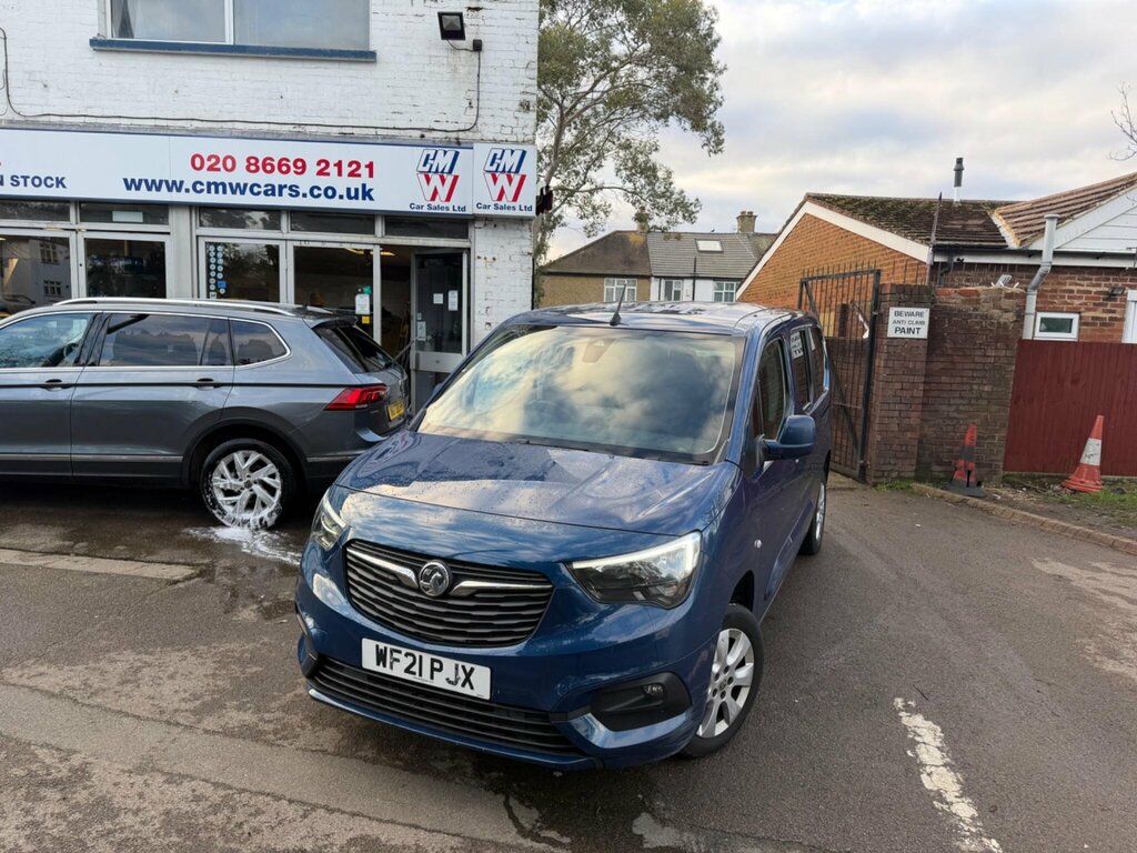 Vauxhall Combo Life 1.5 Turbo D Se XL Mpv Euro 6 Ss 7 Seat Blue