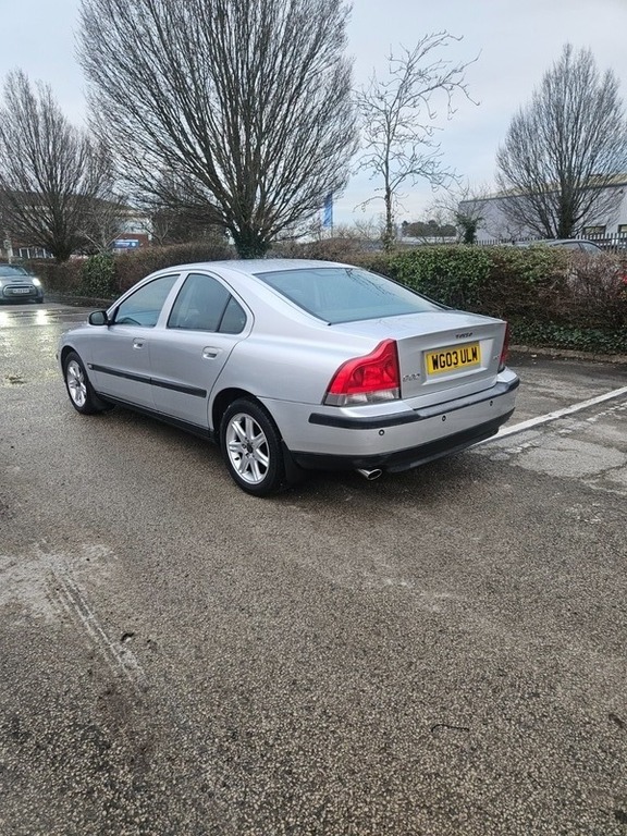 Volvo  Series D5 Se Blue #5