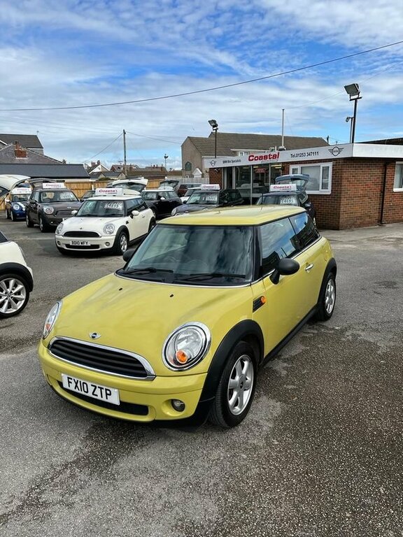 Mini Hatch One 1.6 One 98 Bhp Yellow