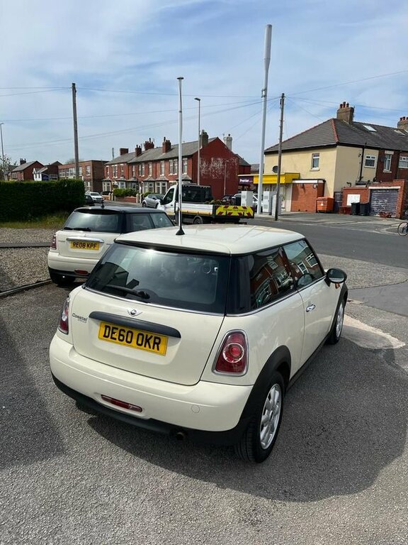 Mini Hatch First 1.6 First 75 Bhp DE60OKR White #4