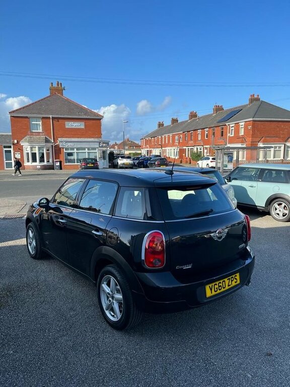 Mini Countryman 1.6 Cooper D All4 112 Bhp YG60ZPS Black #3