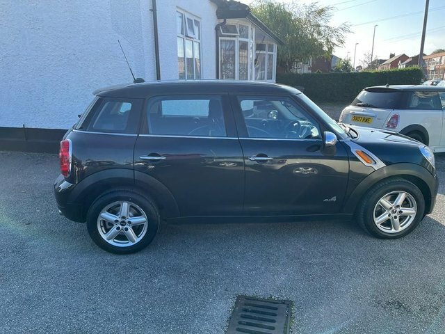 Mini Countryman 1.6 Cooper D All4 112 Bhp YG60ZPS Black #6