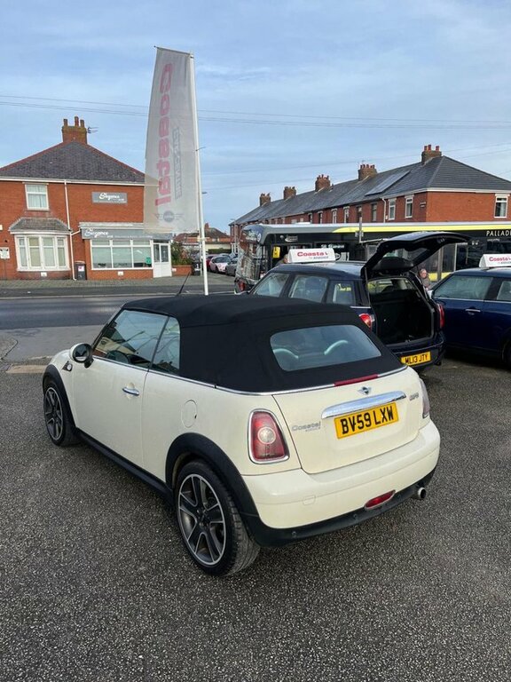 Mini Convertible 1.6 Cooper Convertible Euro 4 1 BV59LXW White #3