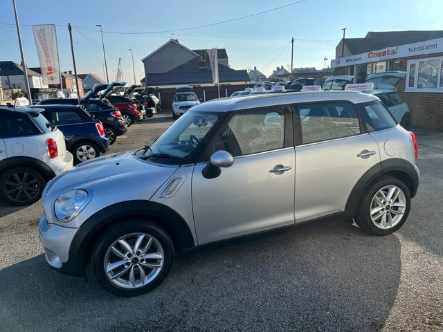 Mini Countryman 1.6 Cooper D 112 Bhp YF11VGZ Silver #5
