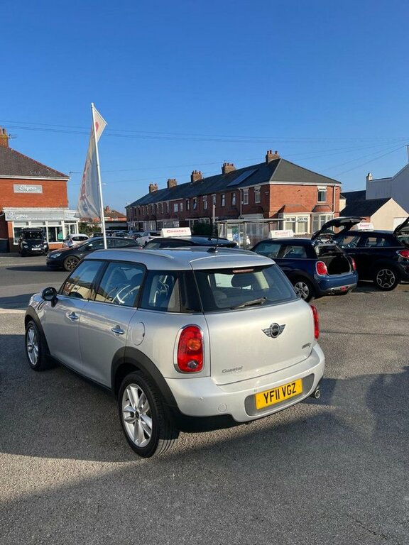 Mini Countryman 1.6 Cooper D 112 Bhp YF11VGZ Silver #4
