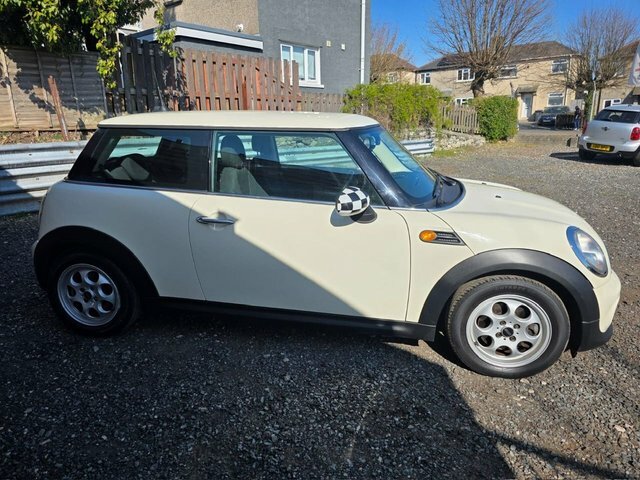 Mini Hatch 1.6 One Hatchback Euro 5 98 Ps YB11SVL White #6