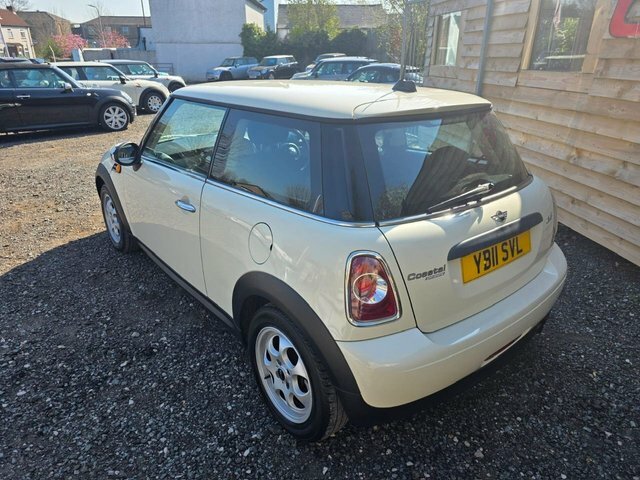 Mini Hatch 1.6 One Hatchback Euro 5 98 Ps YB11SVL White #3