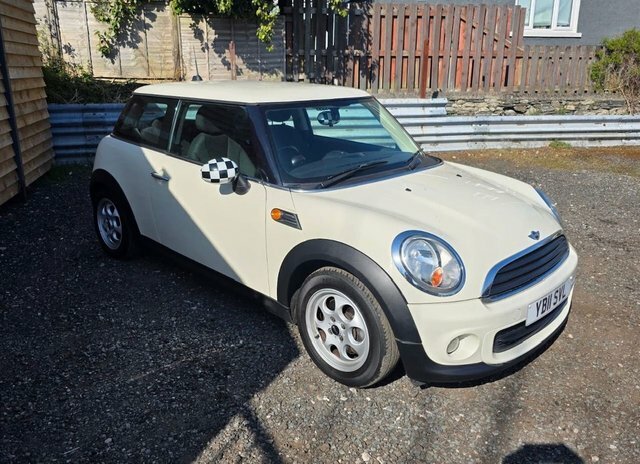 Mini Hatch 1.6 One Hatchback Euro 5 98 Ps YB11SVL White #2