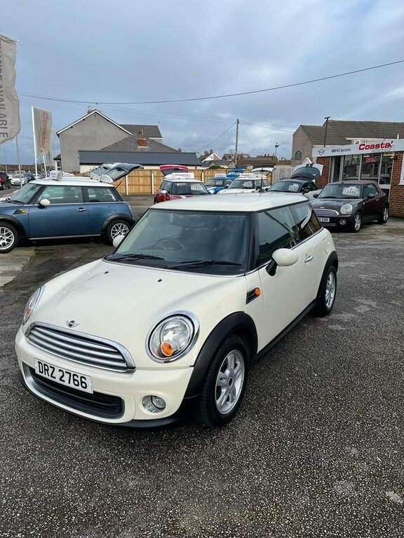 Mini Hatch One 1.6 One 98 Bhp White