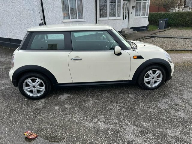 Mini Hatch One 1.6 One 98 Bhp DRZ2766 White #6