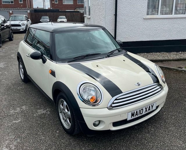 Mini Hatch 1.6 Cooper Hatchback Euro 5 122 MA10XAY White #2
