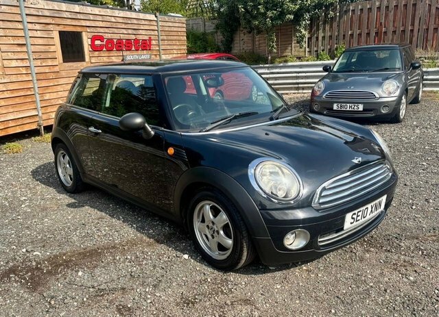 Mini Hatch 1.6 One Hatchback Euro 5 98 Ps SE10XNN Black #2
