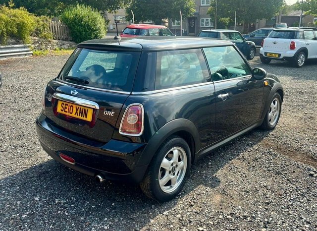 Mini Hatch 1.6 One Hatchback Euro 5 98 Ps SE10XNN Black #4
