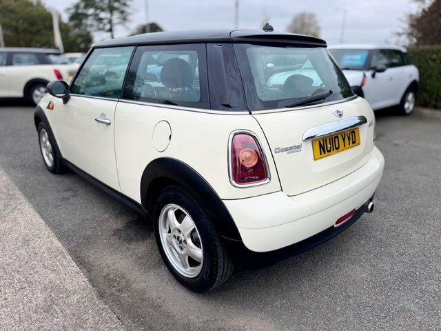 Mini Hatch 1.6 Cooper Hatchback Euro 5 122 NU10YYD White #4