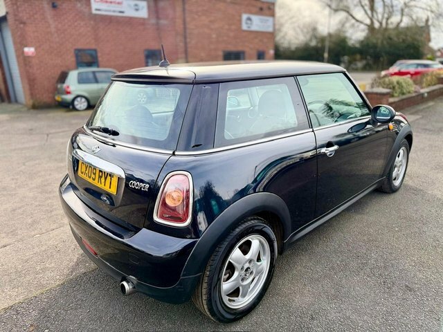 Mini Hatch 1.6 Cooper Hatchback Euro 4 120 CX09RYT Black #3