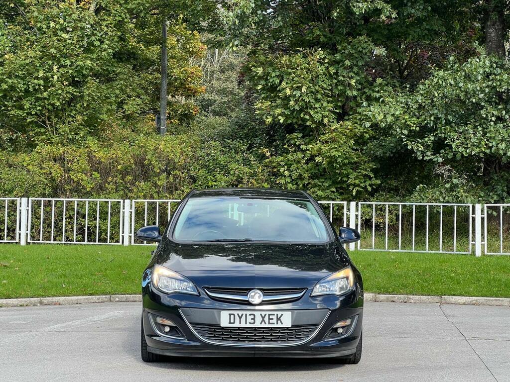 Vauxhall Astra 1.6 16V Sri Euro 5 DY13XEK Black #2