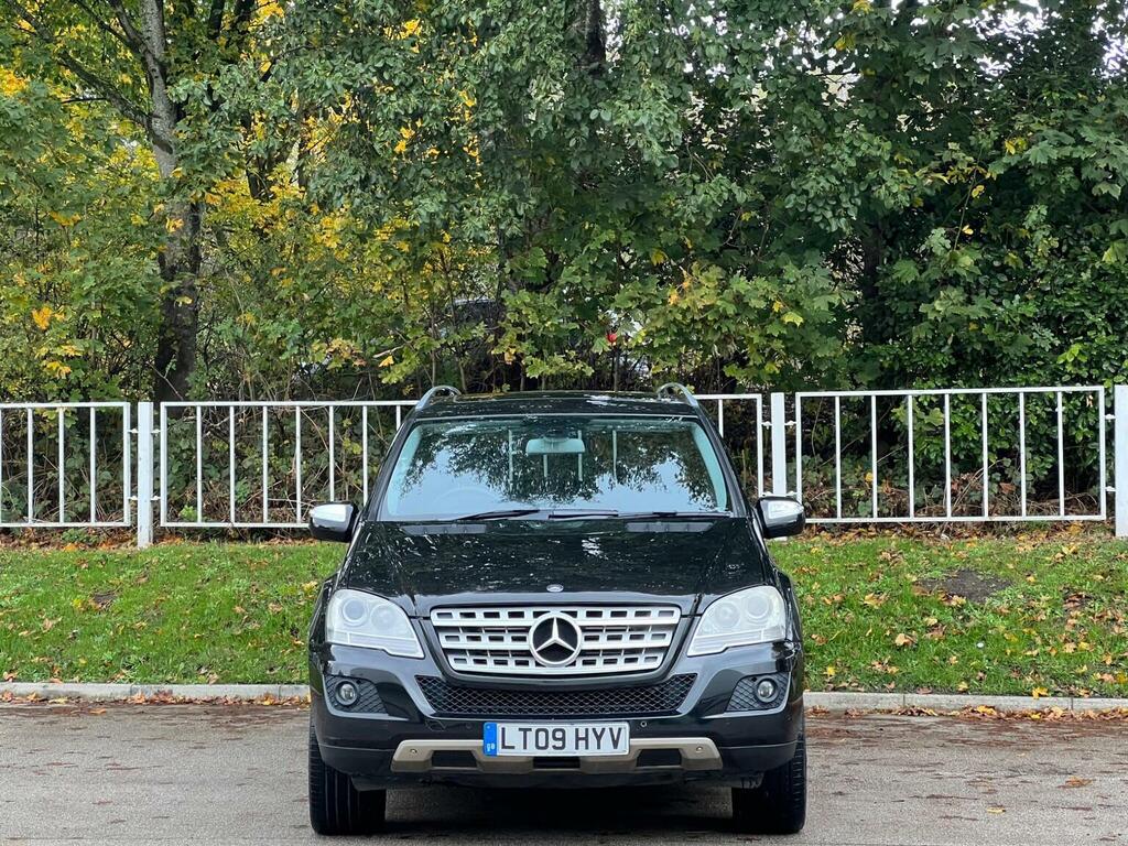 Mercedes-Benz M Class 3.0 Ml320 Cdi V6 Sport Tiptronic 4Wd Euro 4 Black #2