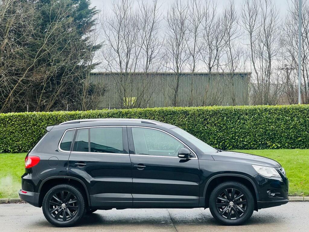 Volkswagen Tiguan 2.0 Tdi Se 4Wd Euro 5 YE10TSX Black #5