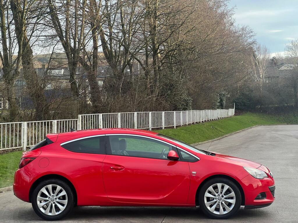 Vauxhall Astra GTC 1.6T 16V Sri Euro 5 Red #5