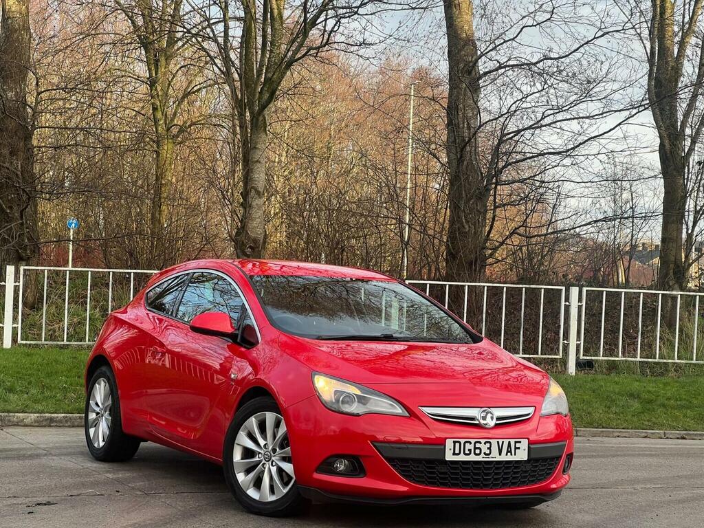 Vauxhall Astra GTC 1.6T 16V Sri Euro 5 Red #4