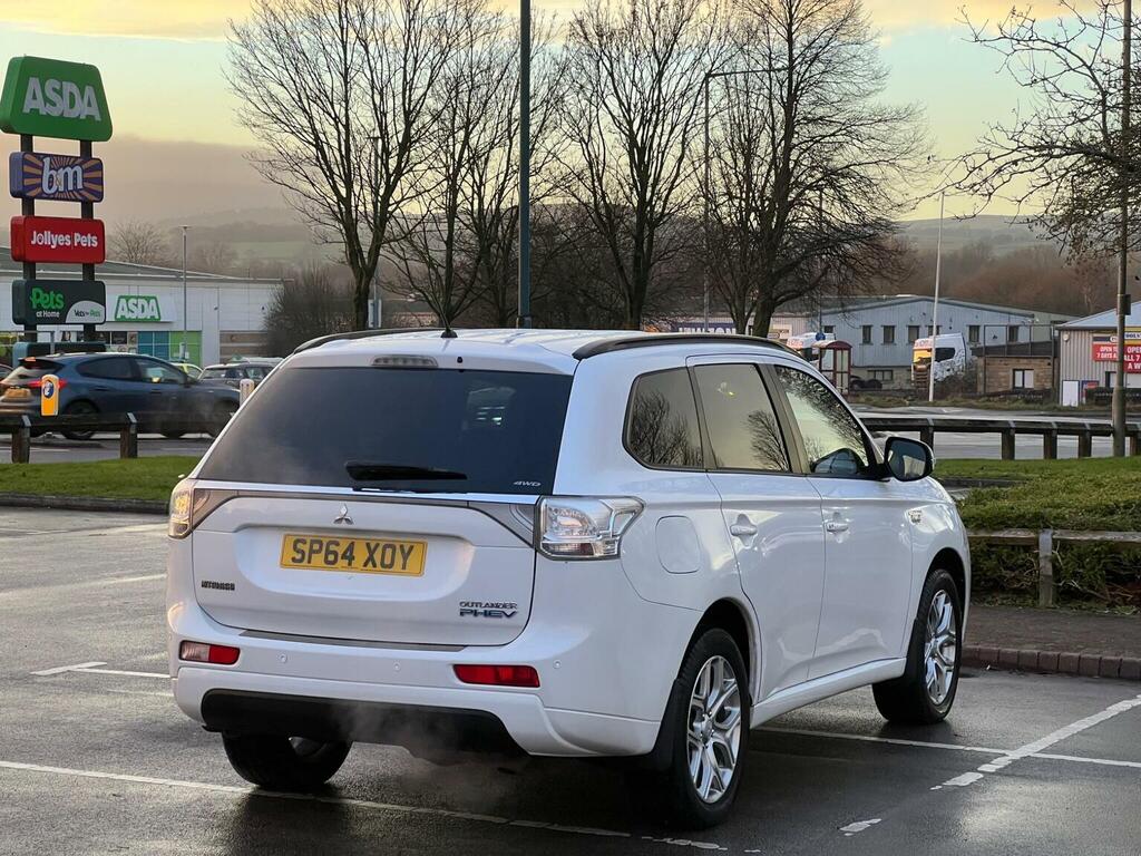 Mitsubishi Outlander 2.0H 12Kwh Gx3h Cvt 4Wd Euro 5 Ss SP64XOY White #5