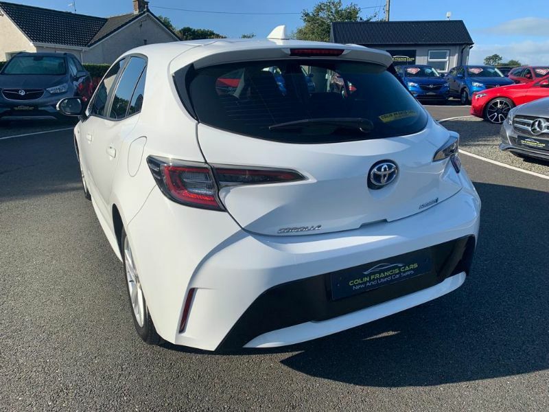Toyota Corolla Icon 1.8 Hev Cvt AYZ9743 White #4
