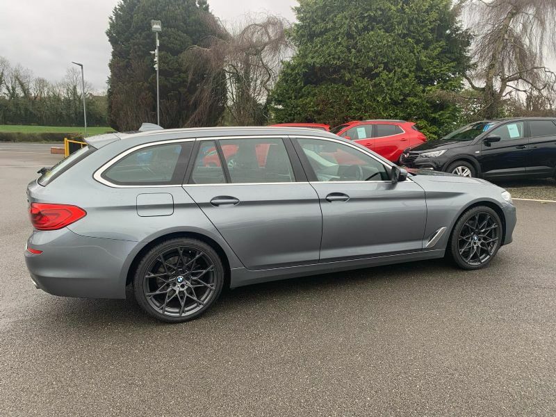 BMW 5 Series Se Estate AO20AFU Grey #6