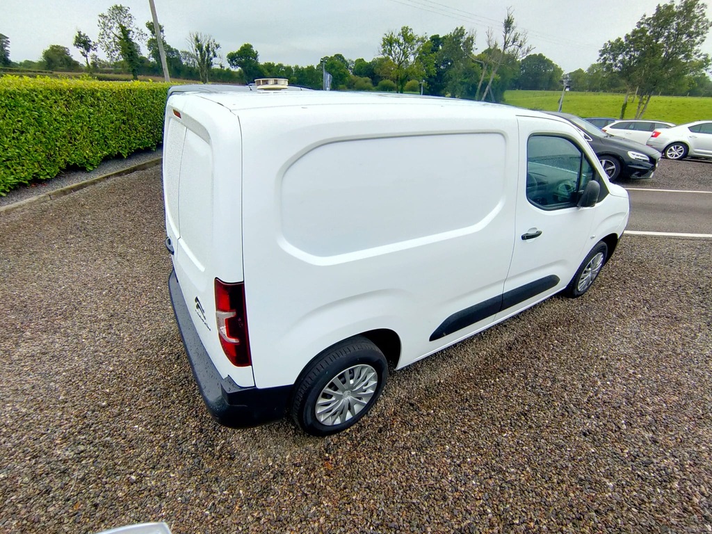 Citroen Berlingo 650 Enterprise 1.5Bhdi Ss FY21NNZ White #5