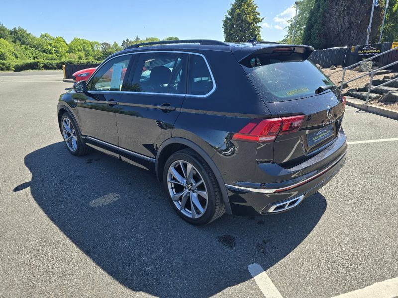 Volkswagen Tiguan R Black #3
