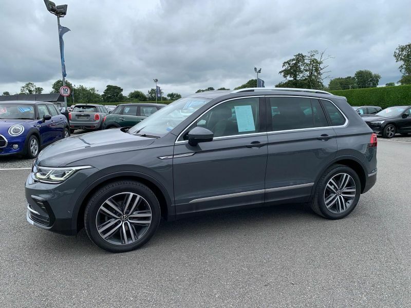 Volkswagen Tiguan Elegance 2.0Tdi S BYZ3994 Grey #2
