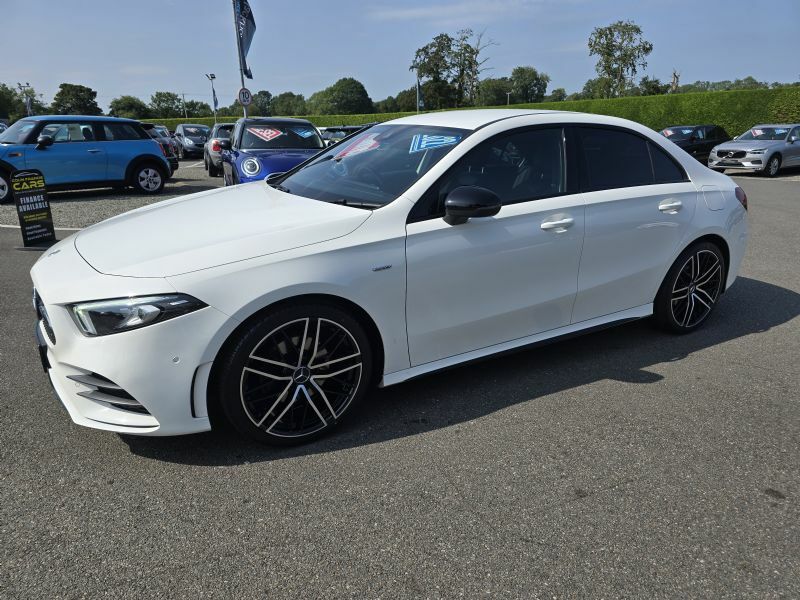 Mercedes-Benz A Class 180 Amg Line Edition Executive FSZ4381 White #2