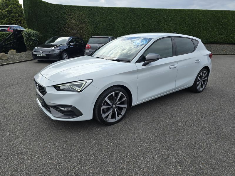 Seat Leon Fr Sport 1.0 Etsi S WGZ2930 White #2