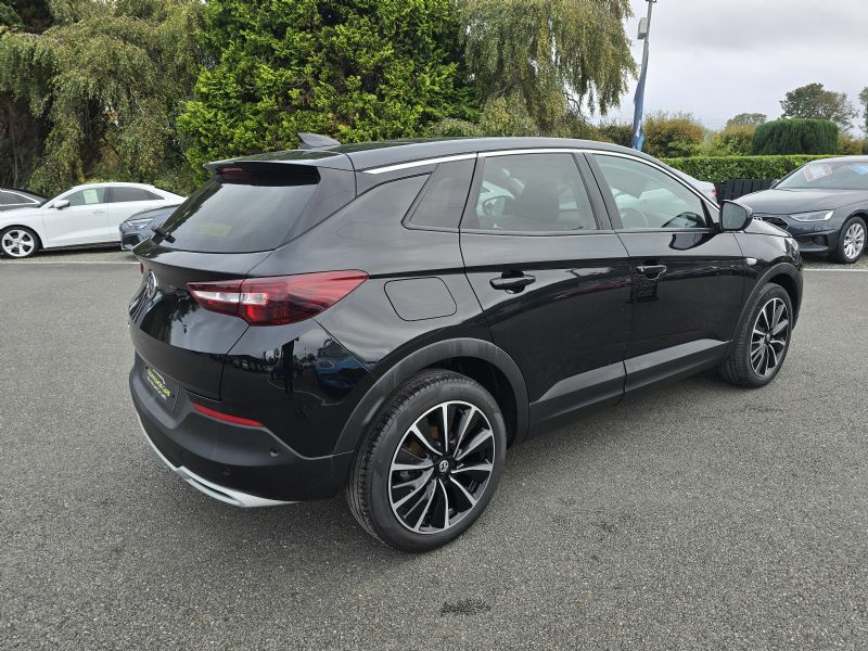 Vauxhall Grandland X Elite Nav 1.5Td Black #5