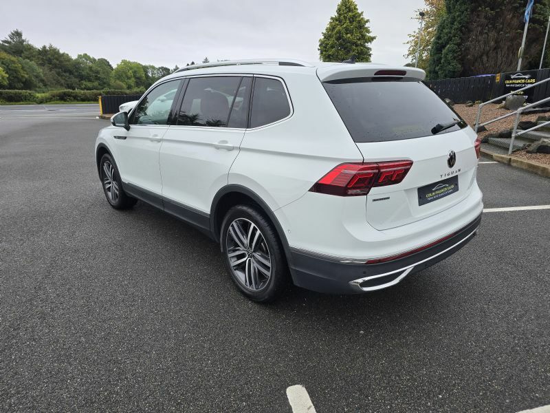 Volkswagen Tiguan Allspace Elegance 2.0Tdi 4Motion SM71MZW White #3