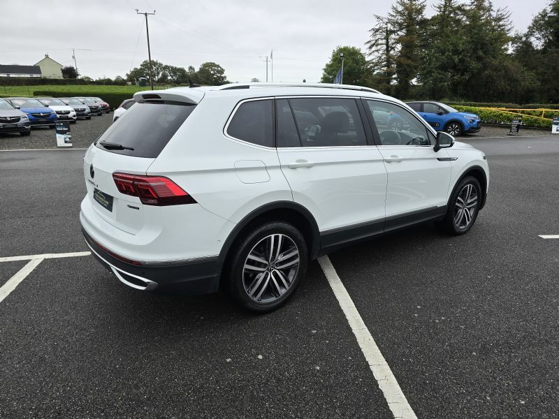 Volkswagen Tiguan Allspace Elegance 2.0Tdi 4Motion SM71MZW White #5